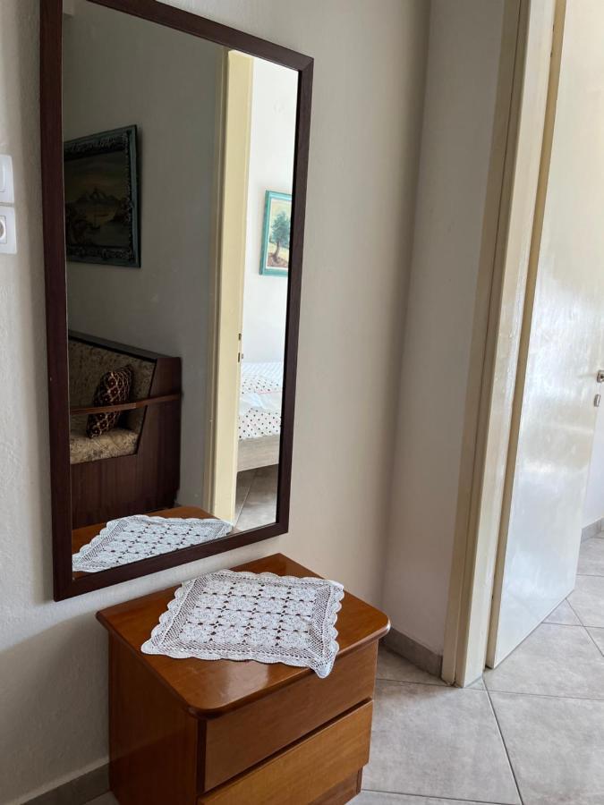 Xronis Apartments Неа Миханиона Екстериор снимка