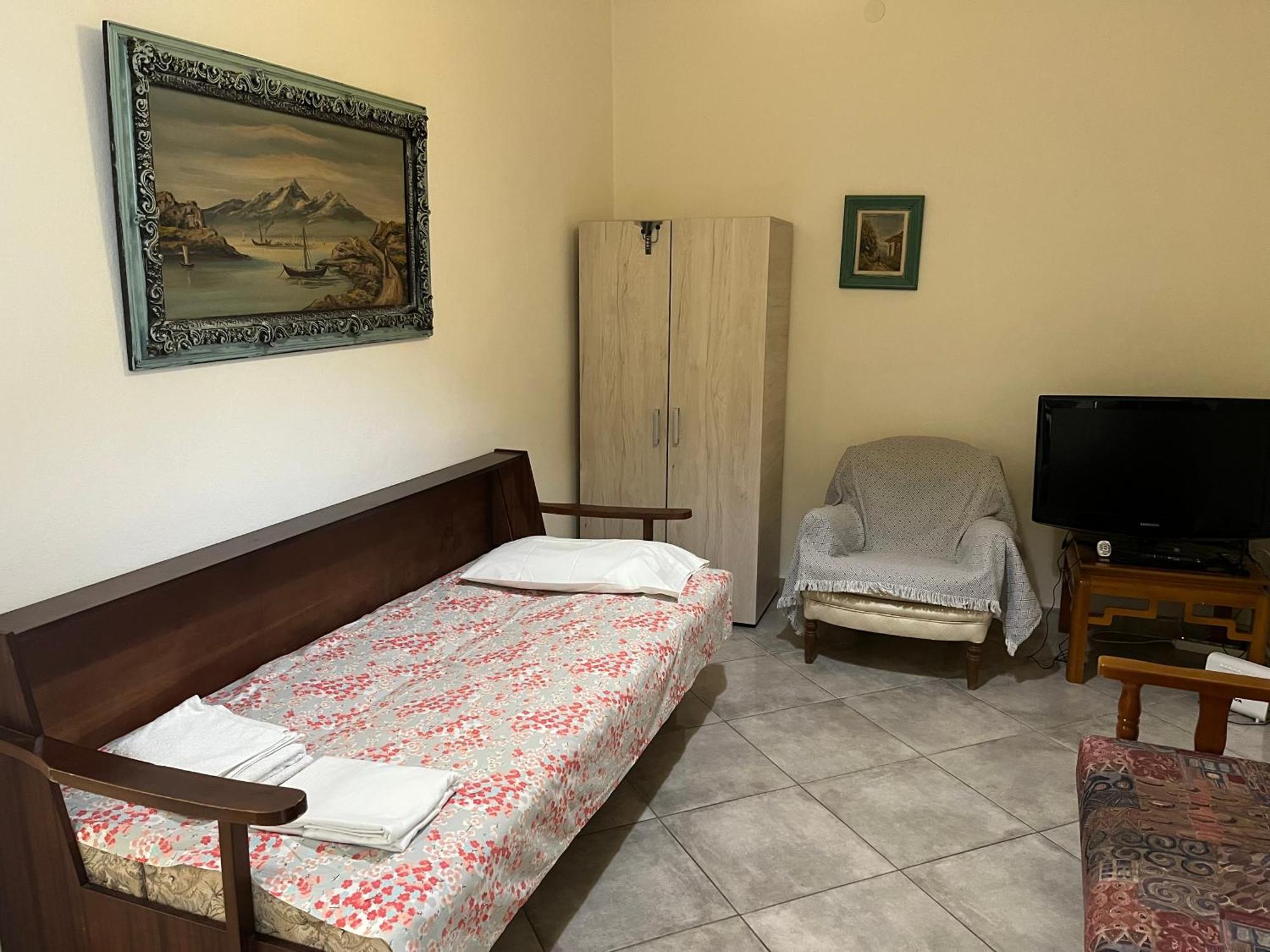 Xronis Apartments Неа Миханиона Екстериор снимка