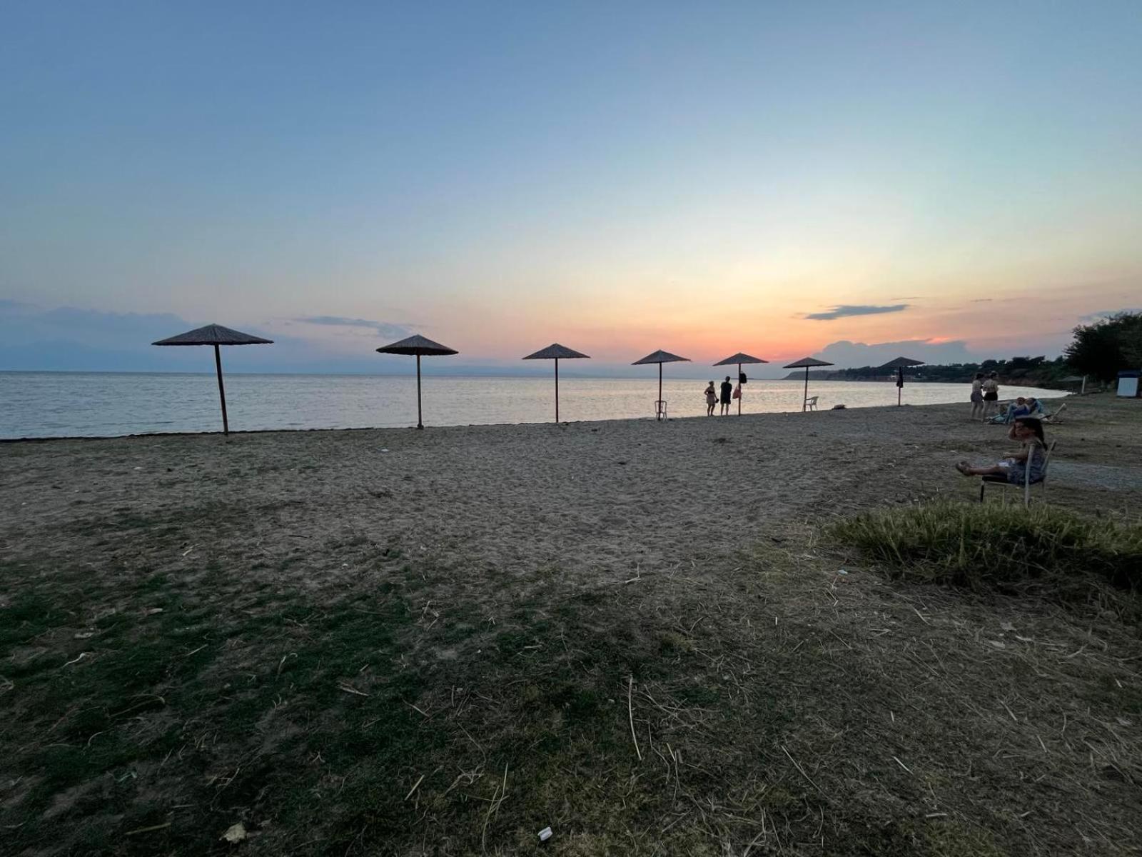 Xronis Apartments Неа Миханиона Екстериор снимка