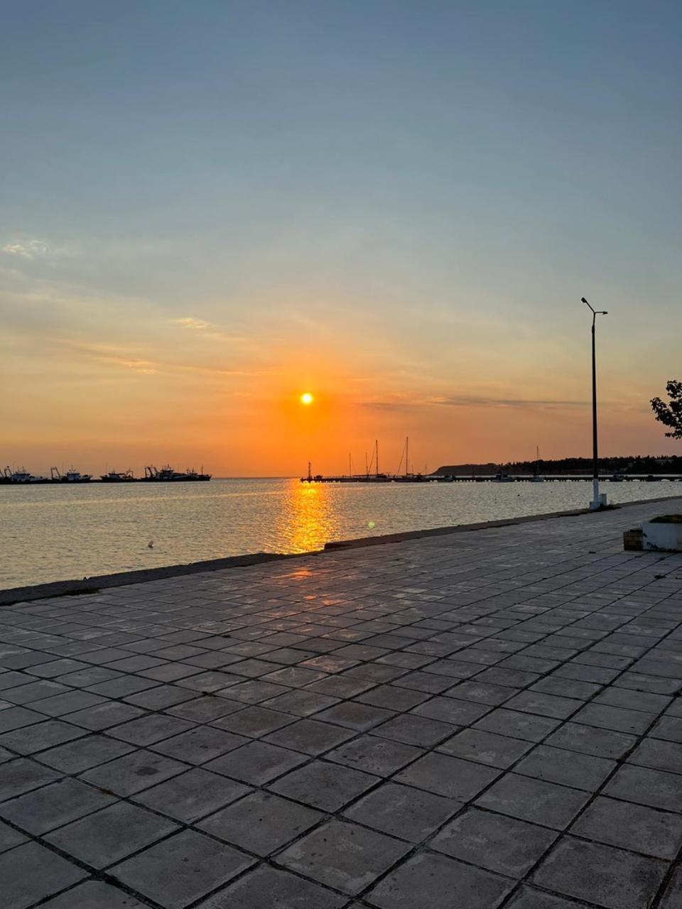 Xronis Apartments Неа Миханиона Екстериор снимка